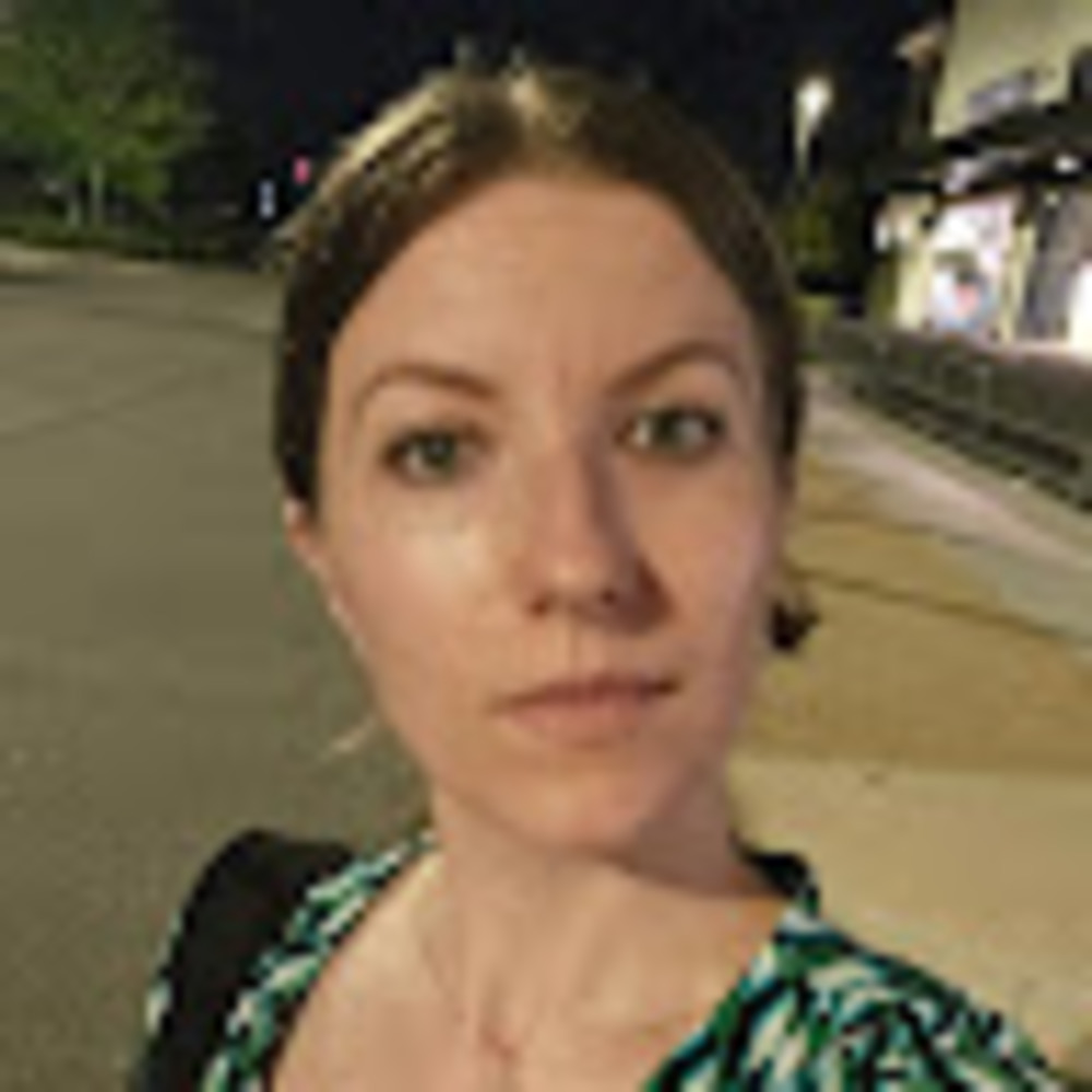 Meet your Posher, Elena